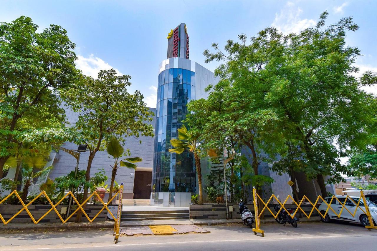 Fabhotel Gl Residency - Satellite Ahmedabad Eksteriør bilde